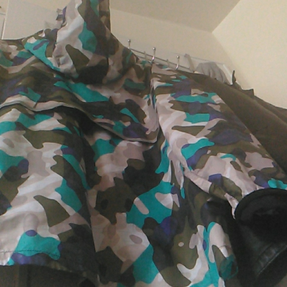 Jacket - Picture 2 of 3